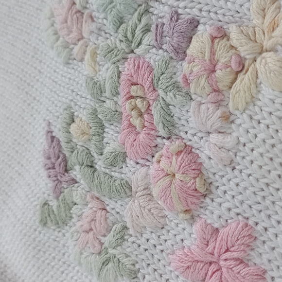 Vintage Floral Sewin White Oaks London Crewneck Knitted By Hand - Picture 5 of 6